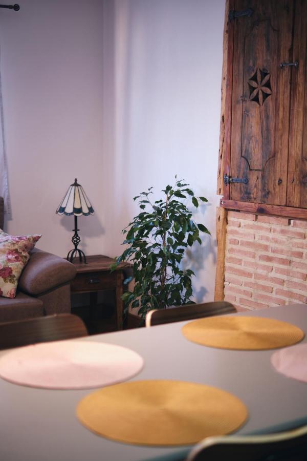 Casa Rural Fuentelgato Huerta del Marquesado エクステリア 写真